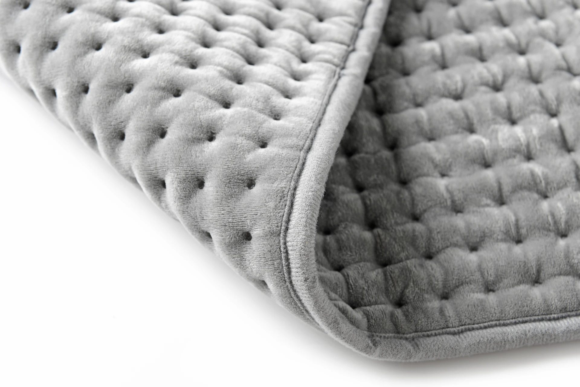 Year-Round Use: Maximizing the Benefits of Pet Electric Blankets Beyond Winter